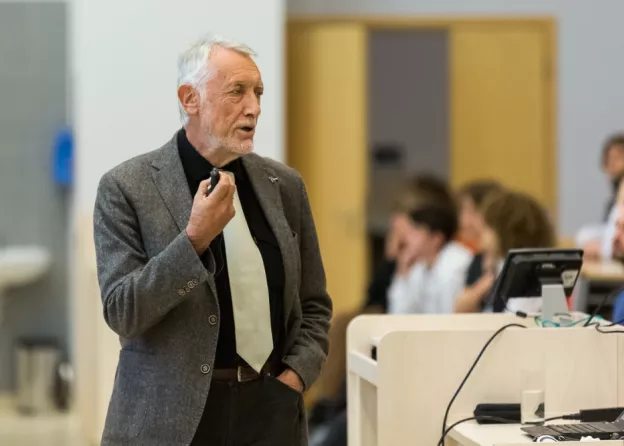Seminar of Professor Jerzy Kijowski | December 5th